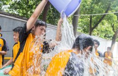 <b>夏日一股清流丨水枪大赛 乐在万通</b>