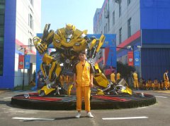 <b>新生故事|汽修学徒四年，他重新选择万通学技术</b>